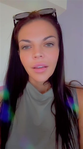 A little bit of musical theatre ft my wheezy chest! #singer #sunsetboulevard #vocalist #asifweneversaidgoodbye #musicals #musicaltheatre 🫶🏼