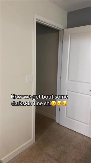 Matching Outfits for Dark Skin Beauty