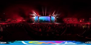 Go on stage, in the crowd & EVERYWHERE at #CMAfest in this 360⁰ video featuring Cole Swindell & Dierks Bentley's entire #Flatliner performance! | CMA Country Music Association