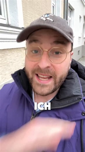 K I R Λ F I N | Anzeige | Da hab ich Bash dranbekommen, oder? 👀 Wenn du auch dein Schloss smarter machen willst, check jetzt unbedingt das SwitchBot Lock... | Instagram