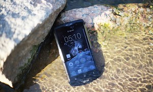 El Blackview BV8000 Pro (5"   Helio P20   6GB RAM   4180 mAh) muestra su resistencia a las caídas