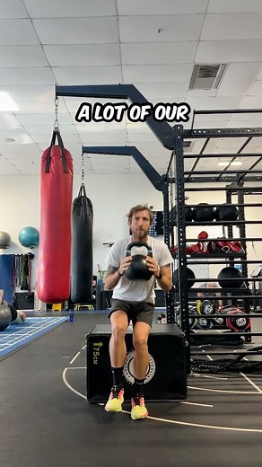 Vlad Ixel | SINGLE LEG STRENGTH FOR RUNNERS 🏃‍♀️ 🏃‍♂️ Single leg get up’s is one of my favourite exercises, here are a few variations you can try 👉... | Instagram