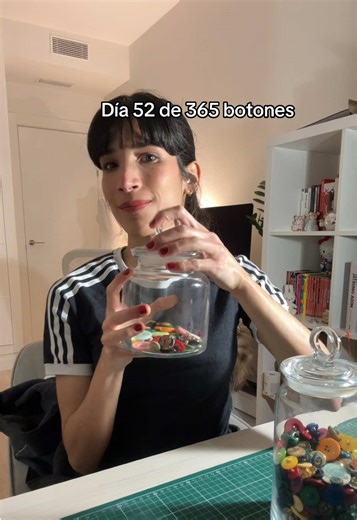 Día 52 de 365 botones #365buttons #botones #costura