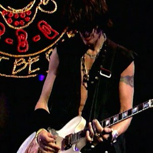 2.9K reactions · 147 shares | This holiday season, celebrate America’s Greatest Rock and Roll Band with their ultimate Greatest Hits. Spanning five decades of Aerosmith’s biggest songs on vinyl, CD, and streaming. | Aerosmith | Facebook