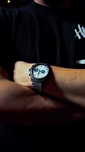 We’re all born with a drive to compete and to celebrate victory. What captures that spirit more than the rush of a street race? Meet the Ratio Street Racer Chronograph—made for the racer within. The first 600 pieces of the limited edition Ratio Street Racer drop on 25/11/25, 12PM UTC, at an introductory price of $199. Here's the catch, there'll be only 5000 pieces ever made with the remaining pieces priced at $249. Don’t let time slip through your fingers—the clock is ticking, and these limited