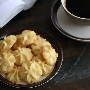 Butter Cookies - soft inside, almost melting in your mouth, with a bit of crispy texture on the outside, buttery and rich. Full recipe: https://bit.ly/2NtdXDu | Home Cooking Adventure