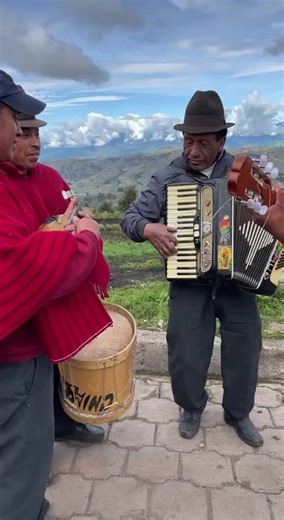 Canciones Tradicionales Indígenas de Ecuador