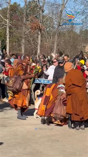 🪷 Venerable Bhikkhu Paññākāra reunited with Venerable Maha Dam Phommasan at Wat Lao Buddha Khanti in Snellville, Georgia, on Day 67 (12/31/2025). This video captured that precious first moment—as they saw each other again for the first time since the accident, Bhikkhu Paññākāra knelt down and wrapped his brother monk in a big, tender embrace. There were no words. Just presence. Just love. This is what the Walk for Peace truly means—not just the miles we cover, but the love that binds us and the