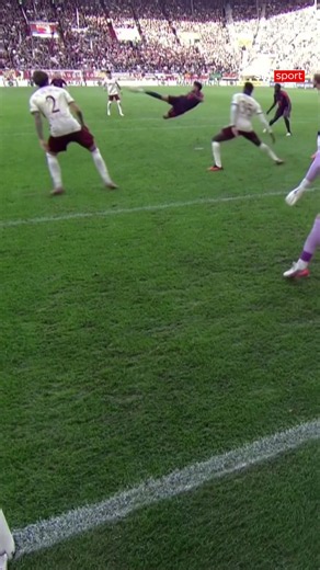 What if this beautiful side volley from #Diaz had counted? 😮‍💨 #fußball #bundesliga #Matchday5