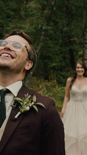 “I’m walking as slowly as I can” 😅 PART 1 of Jodi and Adam’s first look 🫶🏼 #weddingmoments #firstlook #weddingvideography #brideandgroom #wedding #bride #groom #weddingdress #firstlookwedding #weddingvibes #groominspiration #funnywedding | The Augusts