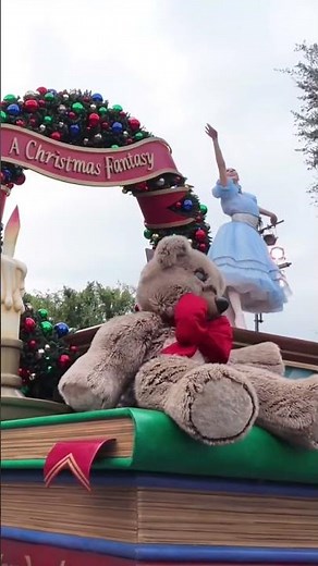 Disneyland’s A Christmas Parade