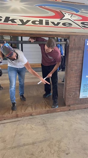 11 reactions | This weeks Coach Course candidates teaching spotting and climb out! Ready to help teach the next generation of skydivers? We have courses available.  @henry.prewitt #trc #skydive #skydiving #aff #tandem #coach #parachute #canopy #skydivegram #uspa #unitedstatesparachuteassociation #theratingscenter #canopycourse | The Ratings Center | Facebook