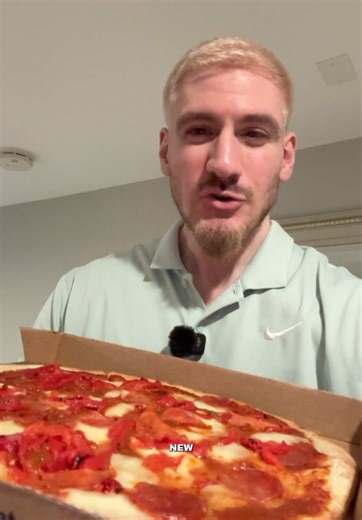 Blaze Pizza's New Sweet Heat Pizza Review