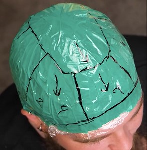 150K views · 337 reactions | Une femme a RÉPARÉ la crise capillaire de son mari avec une perruque FAIT MAISON | Les Cracks du Bois | Facebook