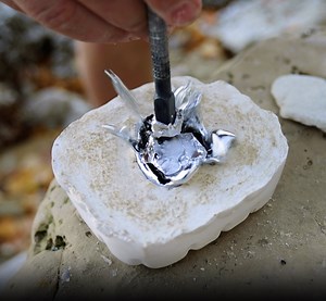 Make Love Stay! 🖤 Easy DIY Rock Obsidian Jewelry Craft | Crafty Gadgets