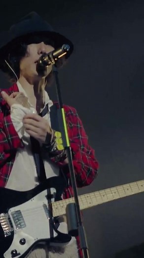 RADWIMPSライブで感じる君と羊と青の魅力