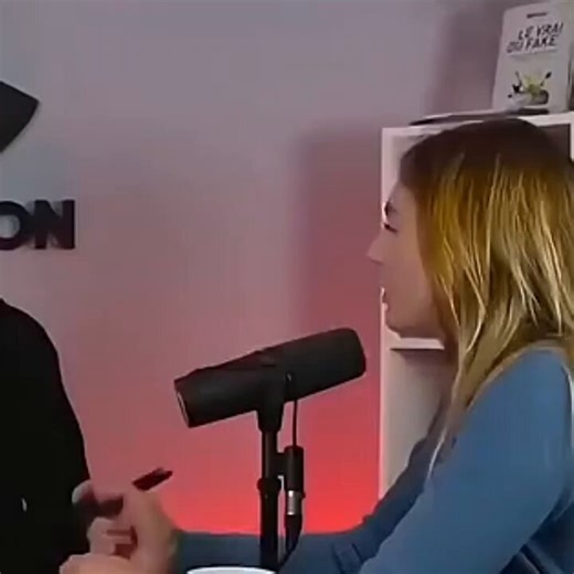 Débat Thaïs d’Escuffon - Kamil Abderaman.Elle lui dit : "42% des allocataires de la CAF sont nés à l’étranger."Réponse lunaire de Kamil : "Et alors, c’est des étrangers qui produisent de la richesse."Il le fait exprès d’être aussi stupide?