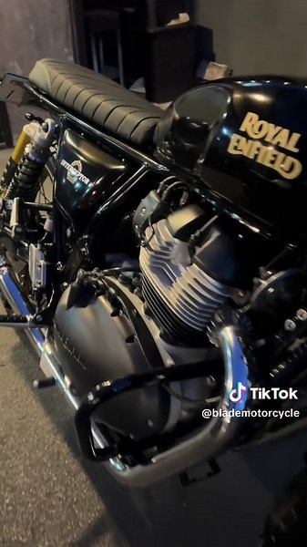 Royal Enfield Interceptor 650: Blade Motorcycle Review