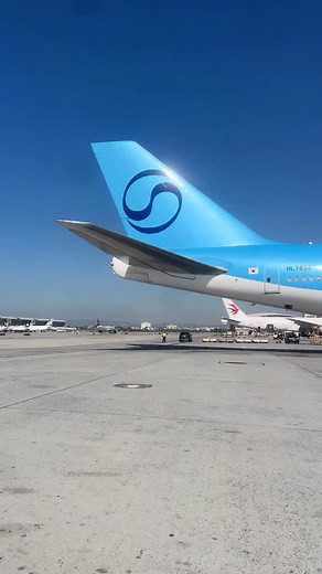 1.2K views · 51 reactions | B747 pushing back from gate | Airplane spotter | Facebook