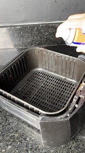 Magic foam for kitchen cleaning – powerful grease and stain remover | Home-Style Cooking