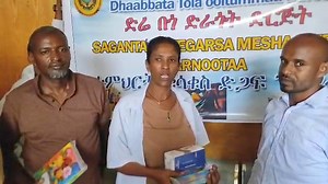 Dhaabbata tola ooltummaa Dirree dhawwa(Dire volunteer Association) bara barnoota hara'aa sababefachun Baratoota harka qalleyii 200 tahaniif degarsa mi'aa barnoota gummachani jiru. | Dire Dawa post