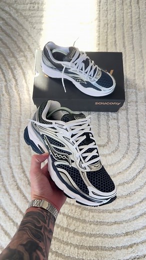 Best Saucony Omni 9 Sneakers Review 2026