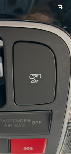 Hyundai Tucson owners | Please help! What does this button do? | Facebook