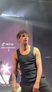 i can’t believe i got to see robbers like this and matty looking at me during my favorite song 😭 #the1975 #attheirverybesttour #attheirverybestbrisbane #concerts #mattyhealy #robbers #robbersthe1975 @the1975