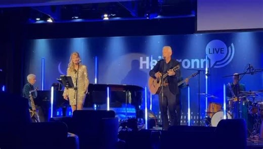 Gestern gab es noch einen spontanen und improvisierten Showact auf der Bühne bei Heilbronn Live unter der Pyramide der Kreissparkasse. Wenn das Publikum so klasse dabei ist, macht die Performance gleich viel mehr Spaß! Vielen Dank auch an die musikalische Begleitung durch Ruth Sabadino & the Boogaloos. | OB Harry Mergel