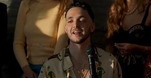 C. Tangana presenta su sesión en Tiny Desk Concerts (con todo y homenaje a New Order)