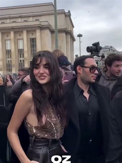 Hande Erçel’s Stunning Paris Look is Unbelievable! ✨ #HandeErçel #Fashion #shorts