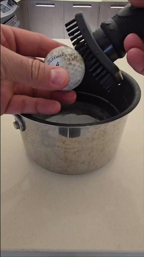 How to Clean A Golf Ball #golfball #cleaning #golf
