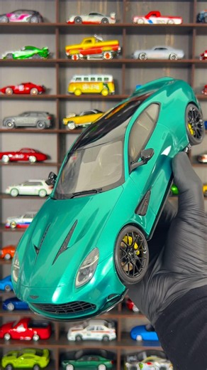 1:18 Aston Martin Vanquish Coupe 2024 by GT Spirit 📦 EPIC Resin Model Review!
