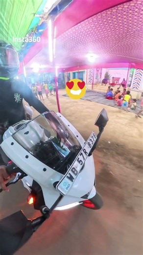 Yamaha #r15v4 #reels #vlog #bikeride #boy reaction # viral video # withe beauty #original modified