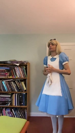 La aturdidora escena de 'Very Good Advice' en Alicia