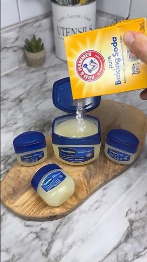 This Vaseline and baking soda trick will surprise you #skin #tricks