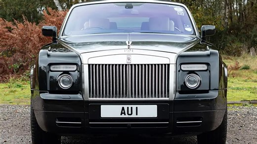James Bond villain's iconic number plate to sell for more than £300,000
