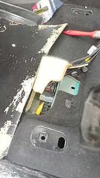 How to remove/ disconnect Fiat 500 L front Seats!