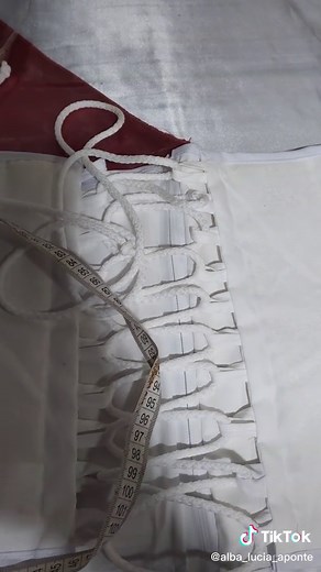 Uso y beneficios de fajas de yeso para moldear la figura