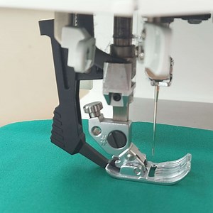 What Is The Pfaff IDT Feed System And Why You Need To Use It! | More Sewing
