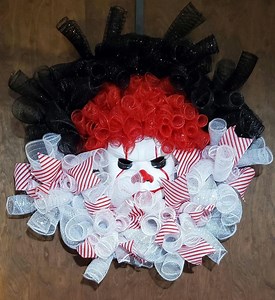 Scary Clown Halloween Wreath - Etsy