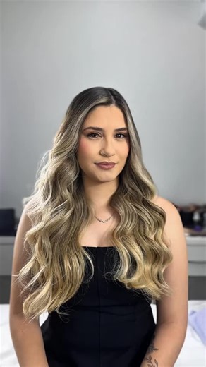 Karine Batistel - maquiadora profissional ✨ | A diferença da maquiagem express, e da maquiagem completa social que eu trabalho! 🤍 Qual a sua preferida? ✨ • Para mais informações,... | Instagram