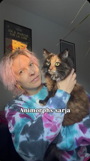 ＰＡＰＲＵ // 𝙴𝚜𝚖𝚎 on Instagram: "👽 BLAST FROM THE PAST: Animorphs-sarja Ootko lukenu näitä? ✨ Muistiinpanoni osista 1-10: 1. Invasion 👽 ”alienit tuli ekan kerran maailmaan!!!” niijust haha 👽 Jake muuttui koiraksi ja oli et INTRUDER!!! ja alko haukkua koiralleen ja meni iha sekas, nauratti 🤣 2. The Visitor 👽 Miten pysty saamaa kirpun DNA:n, just asking… 👽 Miten lapset sai tosta vaan maansiirtokoneet käyntiin?? 3. The Encounter 👽 Jake merkkailee sutena koko ajan, ”did you drink too much sod