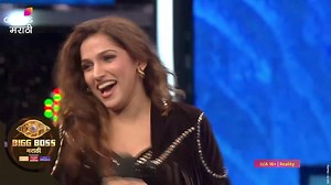 1.9M views · 67K reactions | जान्हवीला वाटतंय 'रितेशभाऊं' सारखा नवरा सगळ्यांना हवा..樂 ‘BIGG BOSS मराठी’ दररोज, रात्री 9 वा. फक्त कलर्स मराठीवर आणि JioCinema वर. #ColorsMarathi #BIGGBOSSMarathi #JioCinema #Endemolshine #BBM #episodic | Colors Marathi | Facebook