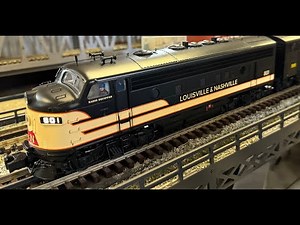 Here MrMuffin shows off the new Lionel Legacy F7 ABA set in Louisville & Nashville livery!