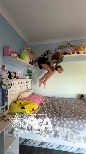 Ok I know my theriotype is a cat but I can not land this jump 😭✌️