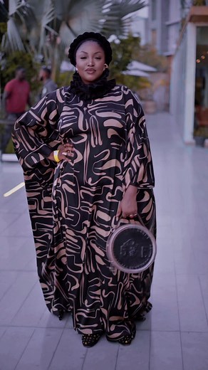 Sortie en total look Madeleine D’Arabie