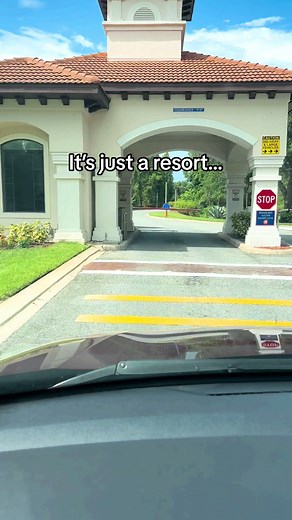 Experience the Relaxation and Fun of Orange Lake Resort's Lazy River in Orlando