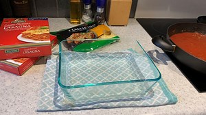 Are Pyrex Lids Oven Safe? | Everything You Need to Know - Eco Family Life