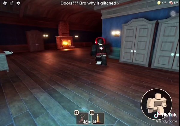 Why it glitched??? #doors